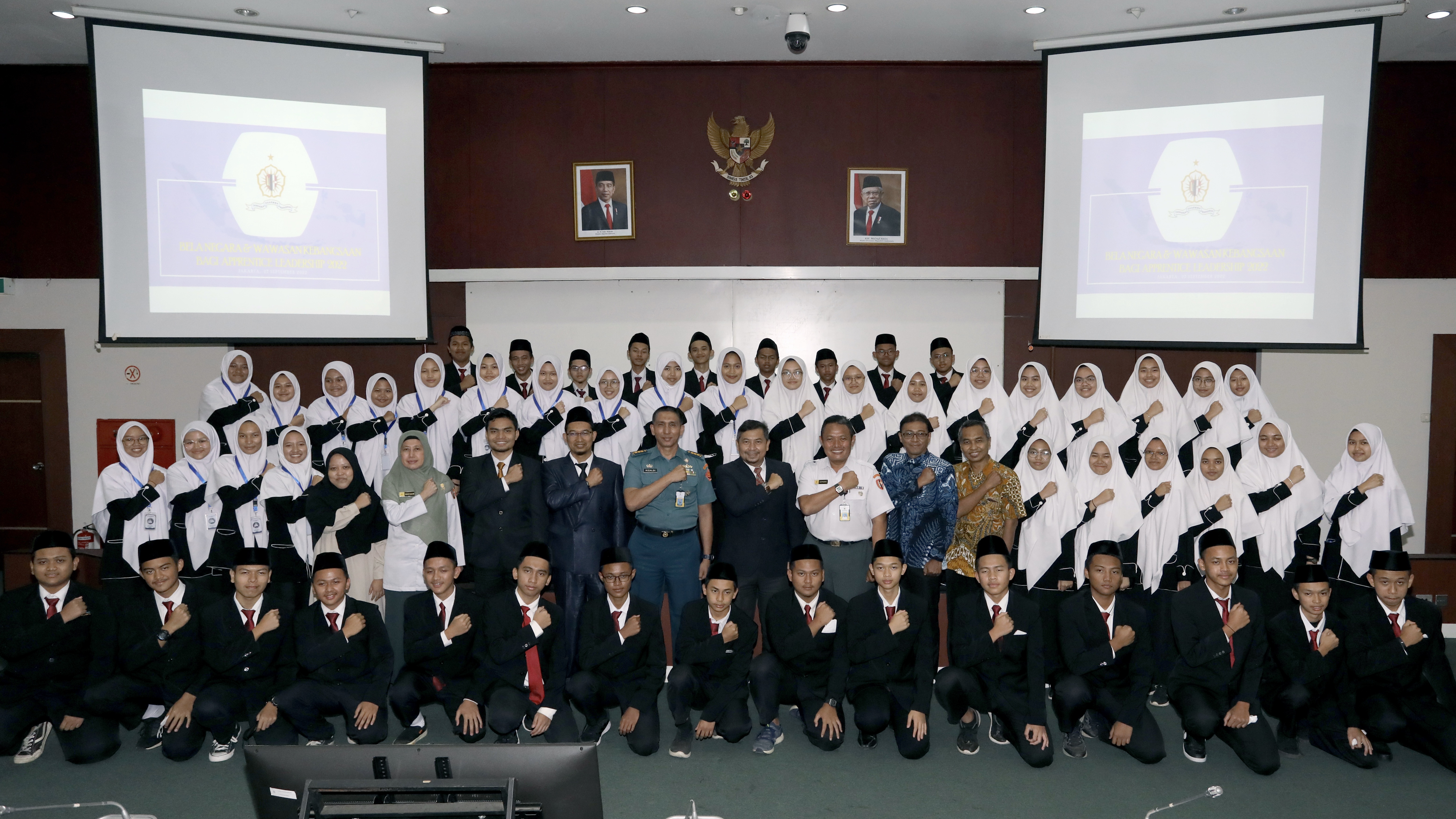 Peserta Apprentice Leadership 2022 Pondok Pesantren Terpadu Al Kahfi Bogor Kunjungi Lemhannas RI