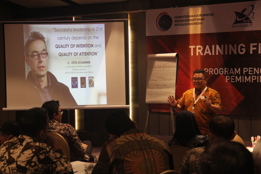 Training Field Coaches Program Penguatan Kapasitas Pemimpin Indonesia